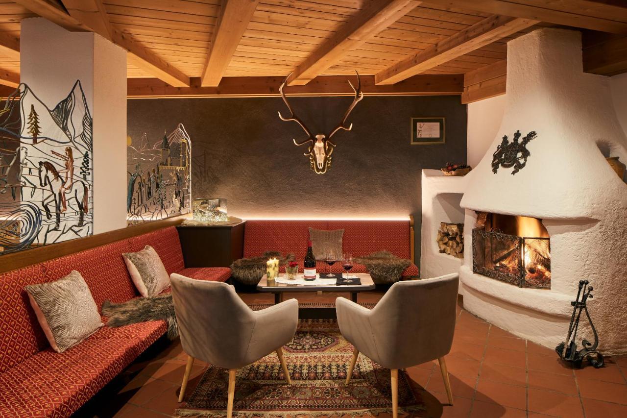 Dolomites Wellness Hotel Savoy لا فيلا المظهر الخارجي الصورة