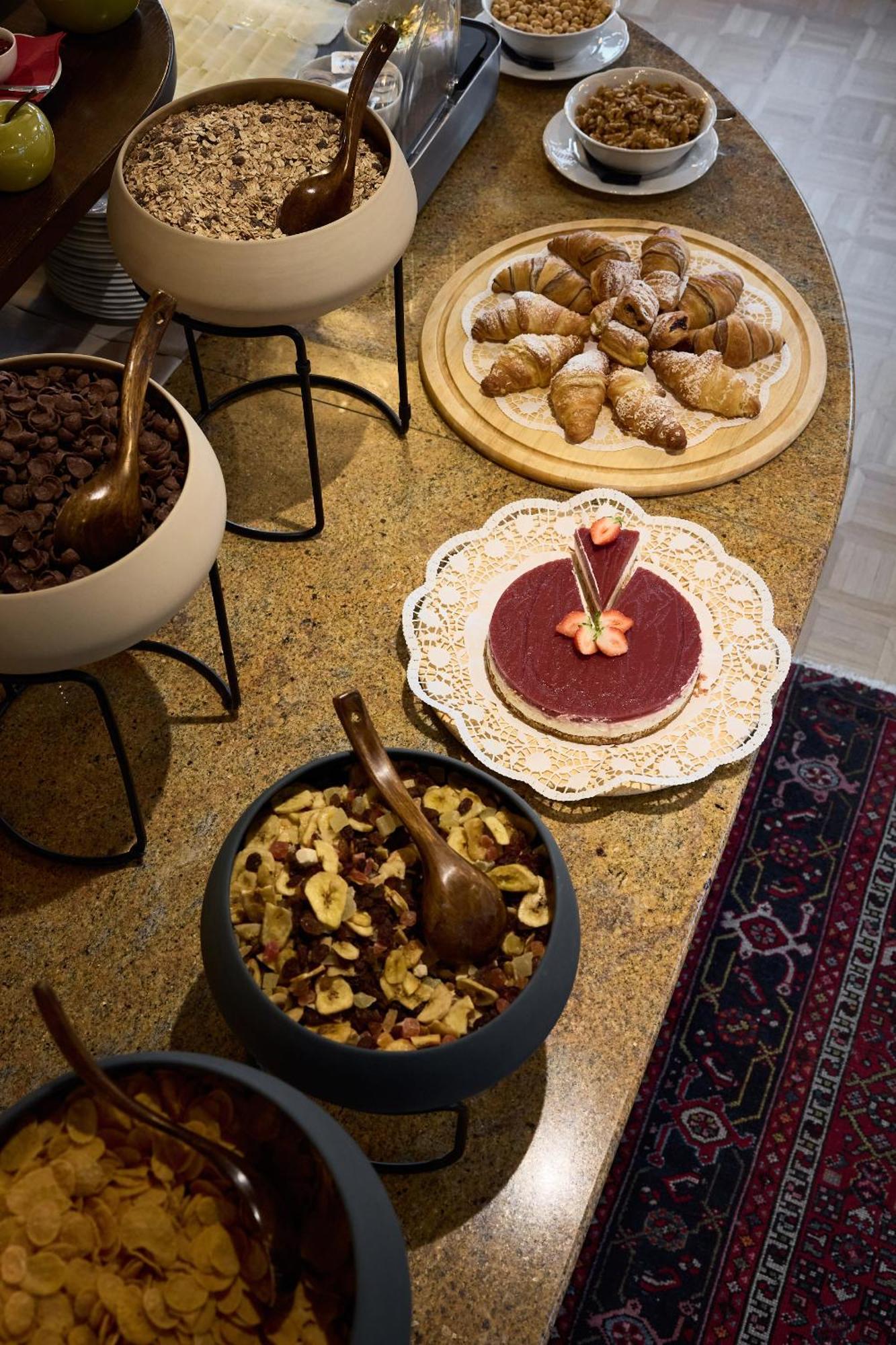 Dolomites Wellness Hotel Savoy لا فيلا المظهر الخارجي الصورة