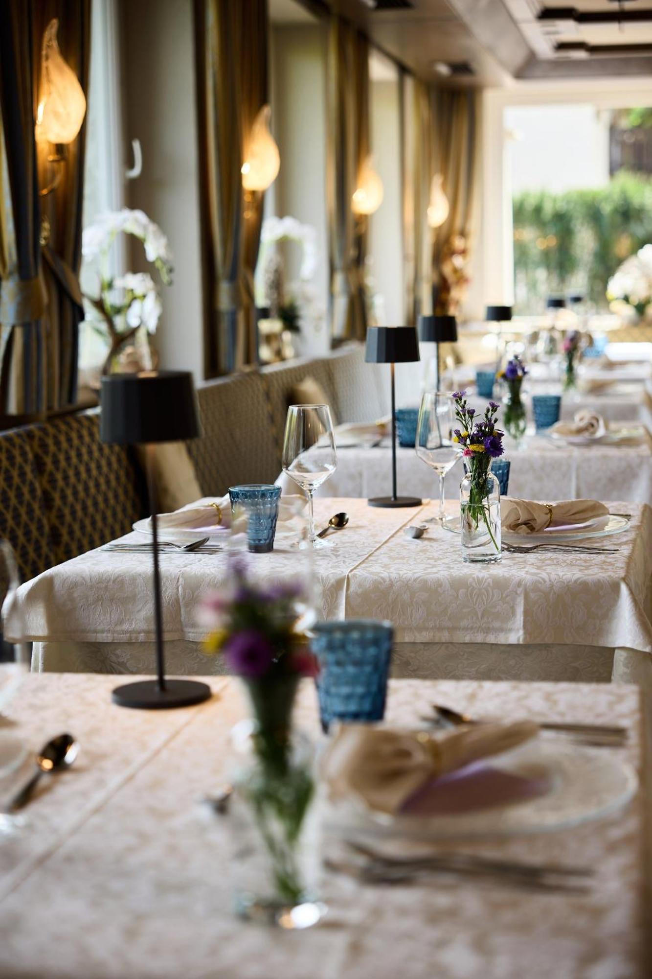 Dolomites Wellness Hotel Savoy لا فيلا المظهر الخارجي الصورة